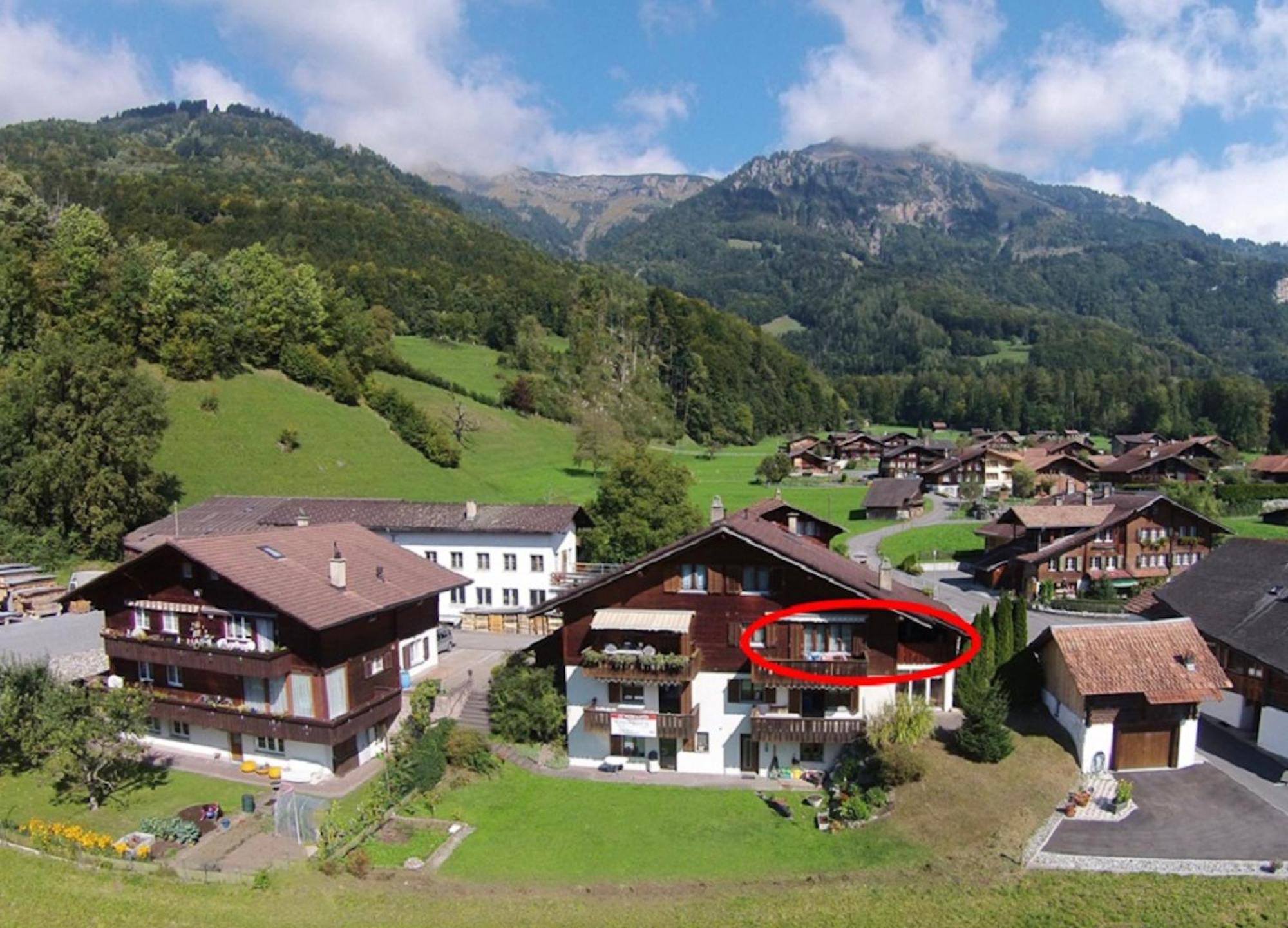 Maisonette 4.5 Zimmer, Naehe Ballenberg Hofstetten bei Brienz Extérieur photo